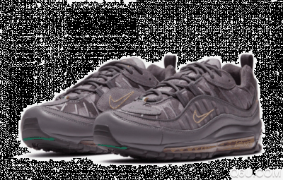 耐克在姆巴佩生日之际也正潮牌式发售了一款联名球鞋为他庆生（Nike Air Max 98x姆巴佩即将发售 姆巴佩身价是多少）