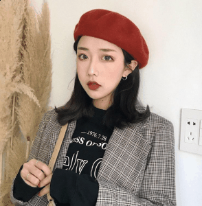 贝雷帽的夹子怎么固潮牌商城定 贝雷帽适合什么脸型戴（贝雷帽的夹子怎么固定 贝雷帽适合什么脸型戴）
