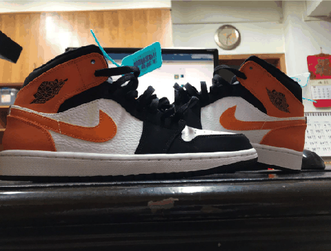 AJ1小扣碎开箱测评 AJ1小扣碎值得入手吗