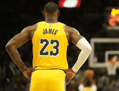 LBJ17、15和10代哪个好 詹姆斯17、15和10代实战对比赏析