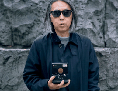  Polaroid Originals x fragment design 联名系列实物赏潮牌析 SLR680 fragment x Polaroid 皮革复古相机 相机侧面刻有限量编号（宝丽来 x 藤原浩闪电联名系列曝光 藤原浩 x 宝丽来联名系列发售）