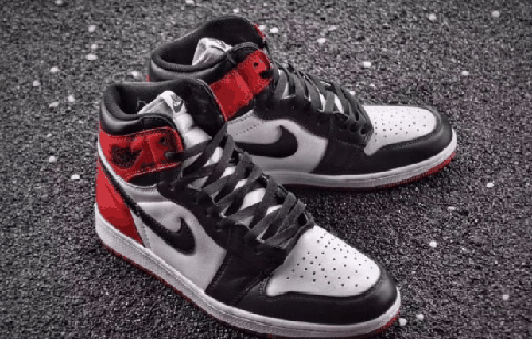 aj1黑脚趾和黑红脚趾哪个好看 aj1黑脚趾为什么比黑红脚趾贵