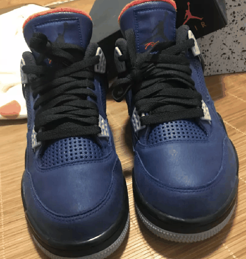 AJ4小阿姆开箱测评 AJ4小阿姆是麂皮吗
