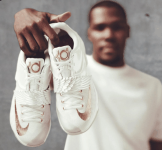 kd7乳腺癌开箱测评潮牌汇潮牌网 kd7乳腺癌小翅膀上脚图（kd7乳腺癌开箱测评 kd7乳腺癌小翅膀上脚图）