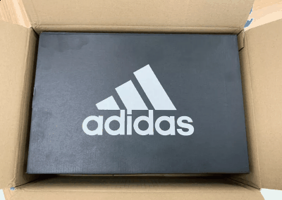前掌外侧有潮牌信息明显的外延（阿迪达斯pro model 复刻开箱 阿迪达斯pro model评测）