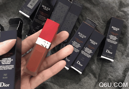 迪奥红管唇釉707好看吗 迪奥2019液体口红707试色