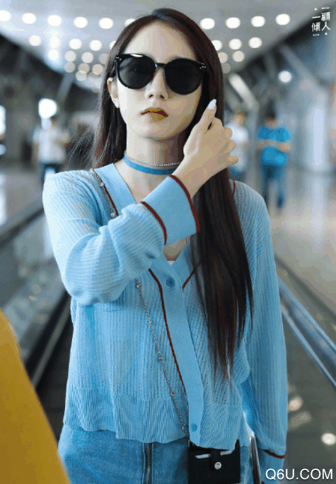孟美岐蓝色针织衫什么牌子 孟美岐同款蓝色针织衫价格