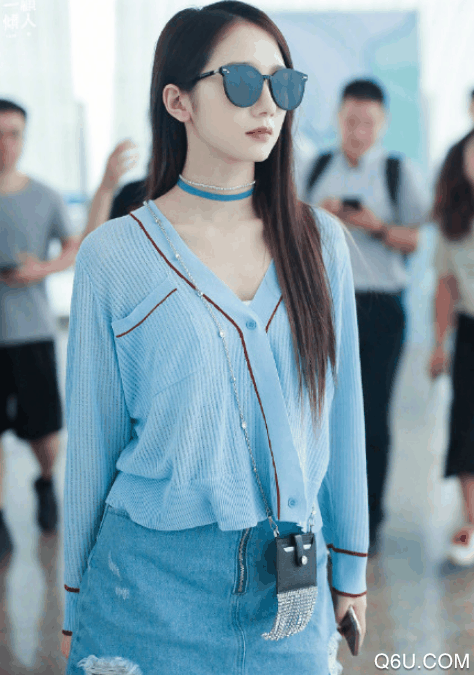 孟美岐蓝色针织衫什么牌子 孟美岐同款蓝色针织衫价格