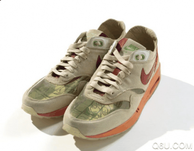 同时CLOT x Nike Air Zoom Haven在潮牌品牌中底融入了Air Max 97的全掌Max气垫（陈冠希出过哪些与耐克联名的球鞋 CLOT x Nike联名的球鞋值得入手吗）