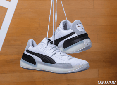  彪马在宣布回归篮球鞋市场潮牌之后还是得到了很多sneaker的关注的（PUMA clyde hardwood黑白配色开箱测评 彪马clyde hardwood尺码如何选择）