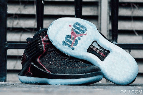 AJ34和AJ32哪个好 AJ34和AJ32实战对比测评