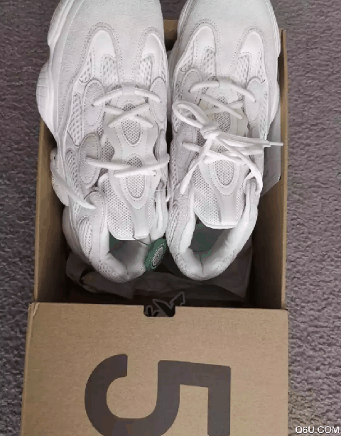 椰子500骨白开箱测评 yeezy500骨白如何清洗