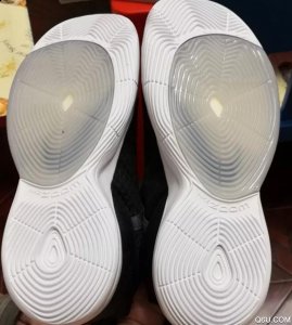 本来防侧翻潮牌资讯应该算优秀（耐克zoom rize和alphadunk脚感是一样的吗 耐克zoom rize和alphadunk对比测评）