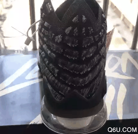LBJ17开箱实物测评 詹姆斯17配置怎么样