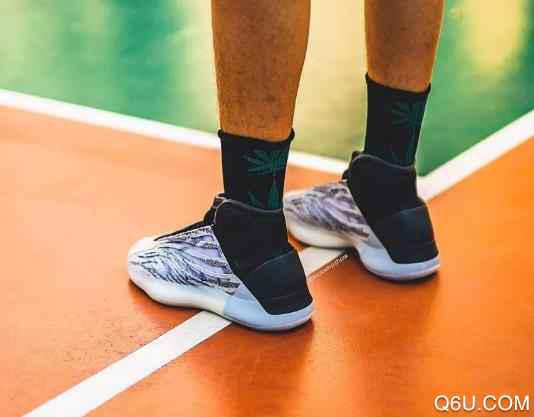 YEEZY篮球鞋开箱测评 YEEZY篮球鞋上脚脚感如何