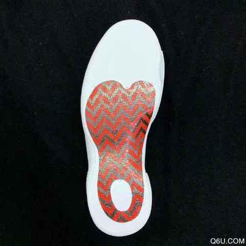 Air Jordan 12 FIBA上脚测评 aj12fiba配置怎么样