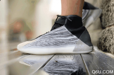 除了侃爷和卡戴潮牌珊上脚图曝光后（yeezy篮球鞋上脚图最新 yeezy篮球鞋发售日期已确定）