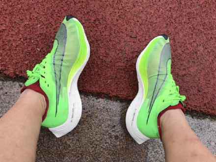 耐克vaporfly next%上脚脚感怎么样 vaporfly next%和4%的区别是什么