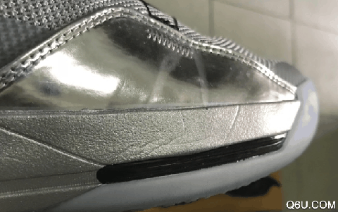  耐磨性：实战一潮牌资讯场下来磨损比较大（AJ33白银实战评测 aj33偏码吗）