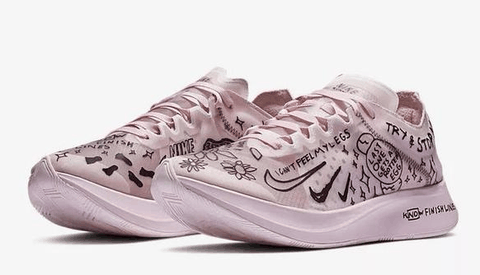 仿佛有些海洋气息的涂鸦设计 Nike Zoom P潮牌商城egasus 35 从去年开始就备受瞩目的Pegasus 35也不能“免俗”（2019年一月发售涂鸦元素的鞋款有哪些 2019年一月发售涂鸦元素的鞋款盘点）