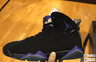 没有明显的潮牌信息溢胶出现（AJ7雷阿伦开箱测评 AJ7雷阿伦上脚好看吗）
