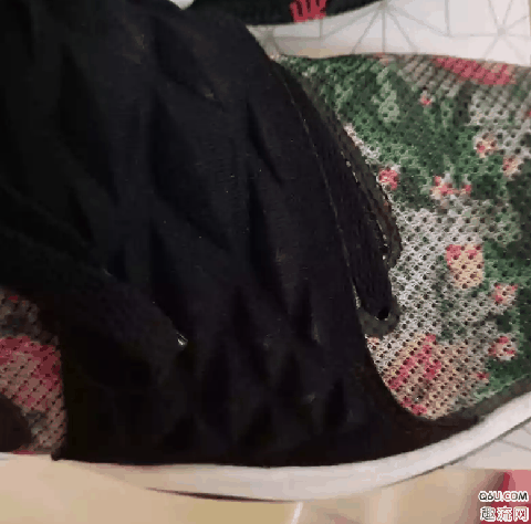 Kyrie Low花卉配色实战测评 欧文低帮和欧文4哪个好
