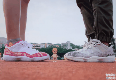 AJ11粉蛇尺码偏吗 潮牌商城AJ11粉蛇男生尺码如何选择（AJ11粉蛇尺码偏吗 AJ11粉蛇男生尺码如何选择）