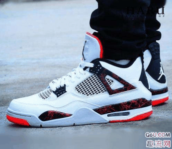 AJ4热熔岩夏天穿热吗潮牌信息 AJ4热熔岩为什么降价那么厉害（AJ4热熔岩夏天穿热吗 AJ4热熔岩为什么降价那么厉害）