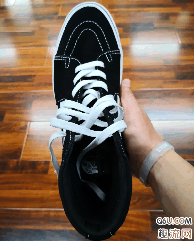 off the wal潮牌汇潮牌网店l的标很少见（ Vans Sk8-Hi COMFYCUSH开箱测评 Vans的鞋底很硬吗）