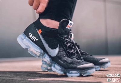 相比此前 OFF-WHITE 联潮牌汇潮牌网名中大部分的黑白主调（OFF-WHITE联名产品竟然有这么多 2018OFF-WHITE联名产品盘点）