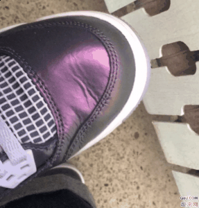 aj4变色龙鞋面褶皱怎潮牌商城么办 aj4变色龙怎么变色（aj4变色龙鞋面褶皱怎么办 aj4变色龙怎么变色）