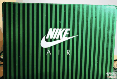 直接点明了潮牌资讯联名的身份（air max susan开箱测评 air max susan有升值空间吗）