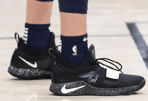  詹姆斯Nike LeBron 16 PE 欧文 Nike Kyrie 4 PE 塔图姆Nike Kyrie 4 PE 东契奇Nike Hyperdunk x low PE 卡斯比Hyperdunk x潮牌商城 pe 库兹马Nike Kobe AD 帕森斯Nike PG 2.5 德罗赞Nike Kobe 4 FTB 阿尔德里奇Air jordan 13 贾伦-杰克逊Nike KD 11 盖伊PUMA Clyde Court Disrupt 布莱德索Nike LBJ Soldier 10 （23日NBA球鞋