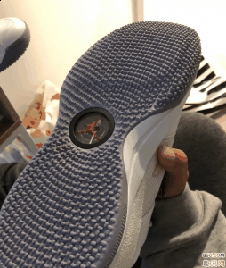  就只能拉潮牌品牌环硬脱（AJ33 SE实战测评 AJ33 SE怎么穿）