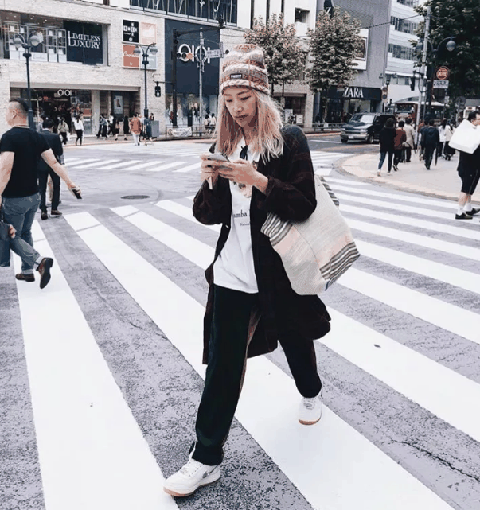 气温明显潮牌下降了(2018Instagram上最潮的秋冬搭配有哪些 2018Instagram上最潮的秋冬搭配大合集配) 气温明显潮牌下降了(2018Instagram上最潮的秋冬搭配有哪些 2018Instagram上最潮的秋冬搭配大合集配)