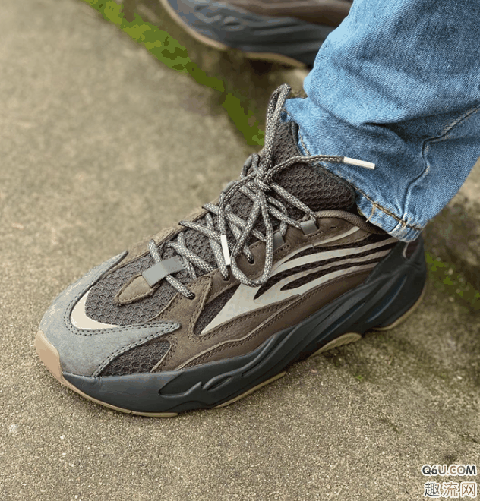 yeezy 700 v2 GEODE开箱测评 椰子700 v2 GEODE反光好看吗