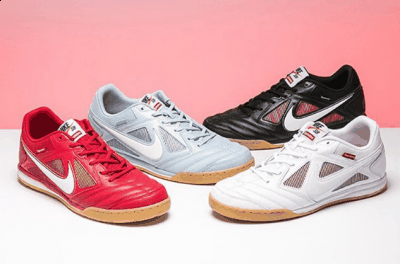  Supreme x Nike SB Gato 发售年份：2018年 国内市场价：￥潮牌汇潮牌网1100 元 StockX 市场价：$130 美元 Supreme 最常联名的对象就是 Nike 的 SB 滑板支线（Supreme 联名倒闭的鞋款有哪些 Supreme 联名倒闭的鞋款大盘点）