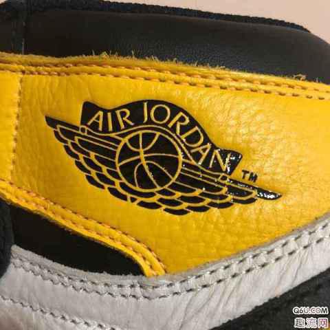 AJ1黑黄脚趾实物欣赏 AJ1黑黄脚趾上脚图
