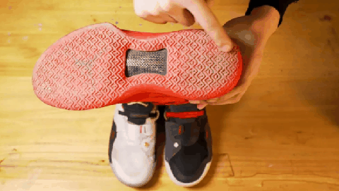 AJ33和AJ32哪个耐磨 AJ33和AJ32哪个脚感好