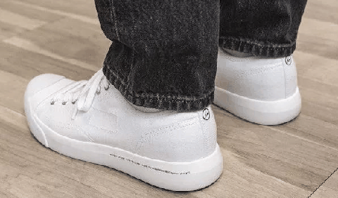 Converse自从有了潮牌品牌Nike爸爸这后台（性价比高的帆布鞋有哪些 性价比高的帆布鞋盘点）
