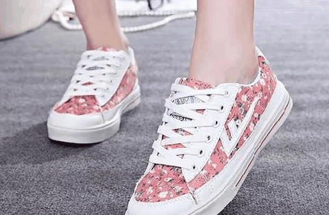 Converse自从有了潮牌品牌Nike爸爸这后台（性价比高的帆布鞋有哪些 性价比高的帆布鞋盘点）
