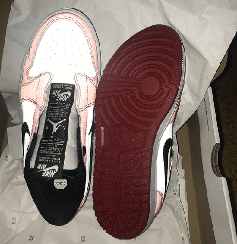 AJ1 Low 芝加哥细节欣赏 AJ1 Low 芝加哥反光效果怎么样