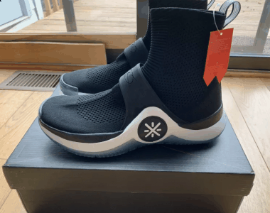 加上前Bouns潮牌品牌e后Cushion的组合（韦德之道6生活版开箱测评 韦德之道6生活版实物欣赏）