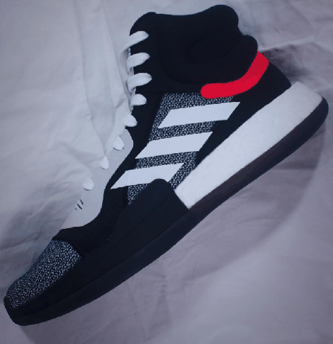 罗斯8和Marquee Boost哪个实战性强 Adidas rose 8和Marquee Boost对比测评