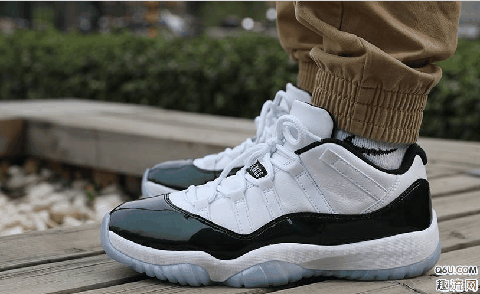 AJ11复活节搭配什么裤子 AJ11复活节夏日穿搭推荐