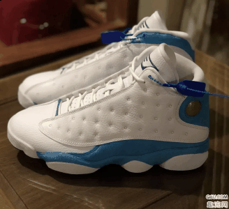 基本穿一次出去回来就要打理一下 AJ13男女款潮牌信息差别是什么 AJ13gs是简配 科技比男款差 中底的前掌没有zoom 气垫（AJ13北卡蓝保罗开箱测评 aj13北卡蓝保罗上脚图）