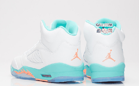 活泼又俏皮！整体潮牌表现不仅质感上乘（AJ5 “Light Aqua” 上脚图欣赏 AJ5 “Light Aqua” 怎么样）