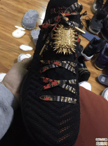 从图中可以看潮牌品牌出货量并不多（LBJ16 watch the throne开箱测评 LeBron 16 watch the throne货量大吗）