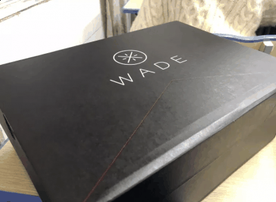 但是鞋舌与鞋底采用黄色点缀 鞋款侧身李潮牌汇潮牌网宁的LOGO 鞋款中底采用泼墨点缀 鞋底并非只有黄色搭配（李宁全城7灰粉开箱测评 李宁全城7灰粉上脚感受）
