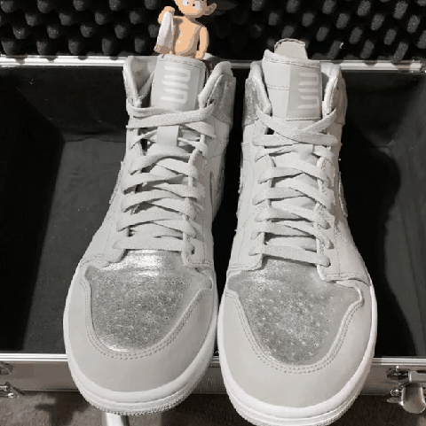 Air Jordan 1银灰配色开箱测评 Air Jordan 1银灰实物欣赏
